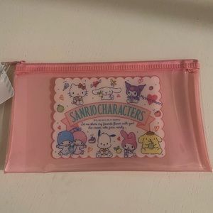 Sanrio’s character plastic pouch